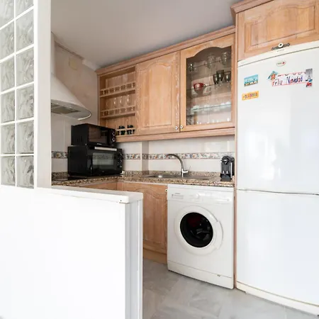 Frente Al Mar Y Paseo Maritimo En El Centro Daire Marbella