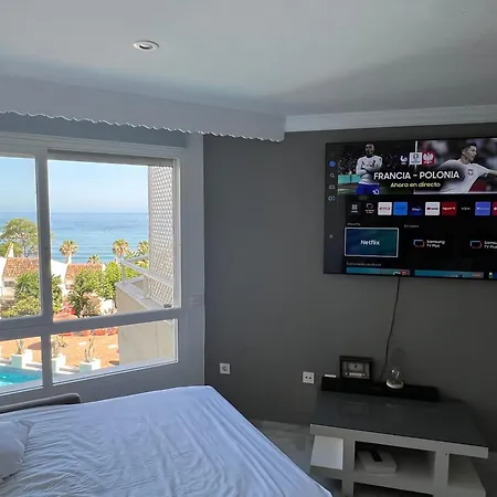 Frente Al Mar Y Paseo Maritimo En El Centro Appartamento