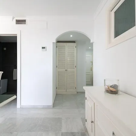 Frente Al Mar Y Paseo Maritimo En El Centro *